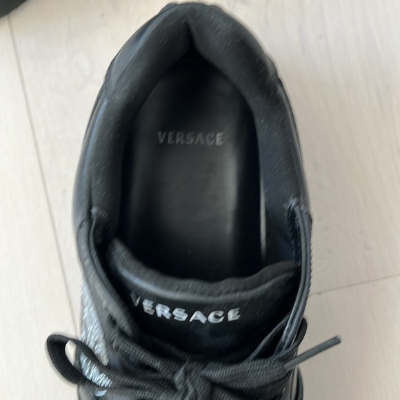 Versace Sneakers - Picture 5 of 5